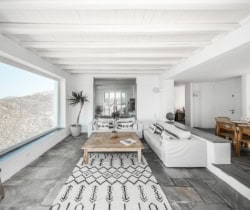 Villa-Tori-Dining-room