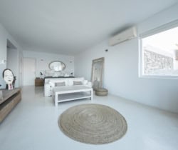 Villa-Tori-Bedroom
