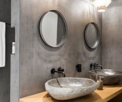Villa-Waterfall-Bathroom