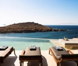 Villa-Waterfall-Swimming-pool