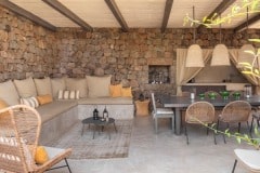 Villa-StellaMaris-Al-fresco-dining-and-lounge-area