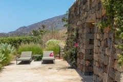 Villa-StellaMaris-Outdoor-chill-out-area