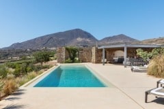 Villa-StellaMaris-Swimming-pool