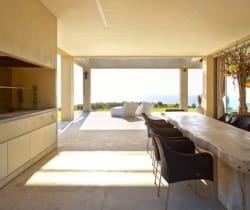 Villa Linda-Al fresco dining area