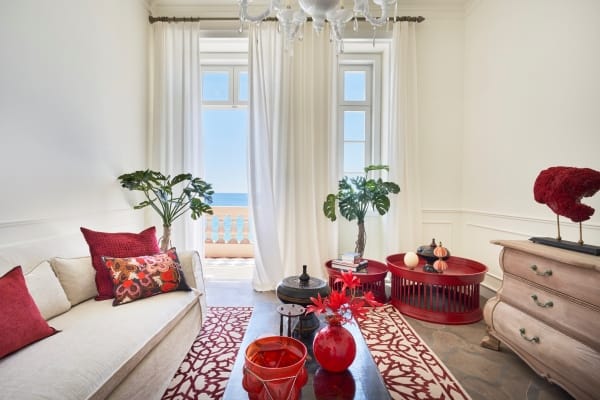 Villa-Red-Chalet-Living-room