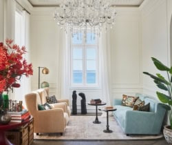 Villa-Red-Chalet-Living-room
