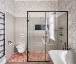Villa-Red-Chalet-Bathroom
