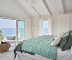 Villa-Red-Chalet-Bedroom
