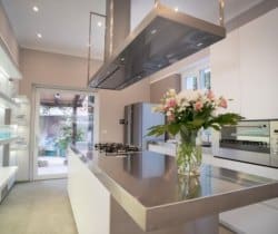 Villa-Incanto-Kitchen