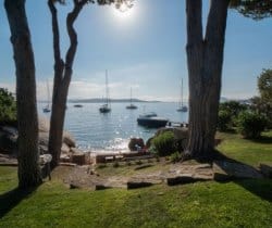 Villa-Incanto-Access-to-private-beach