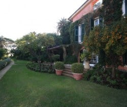 Villa Regina - Outside views