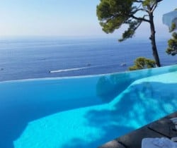 Villa Regina-Pool views