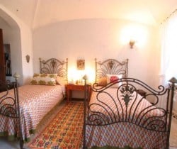 Villa Regina-Twin bedroom