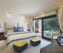 Pino- Bedroom