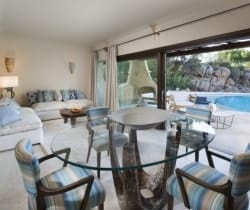 Pino-Dining area