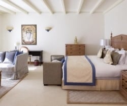 Villa-Al-Mar-Bedroom