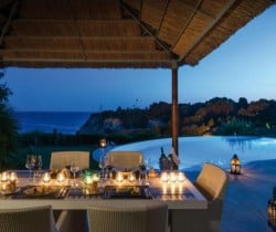 Villa-Trevo-Al-fresco-dining-area-in-the-night