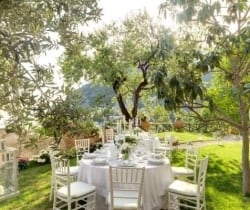 Villa Nynpha: Al fresco dining area