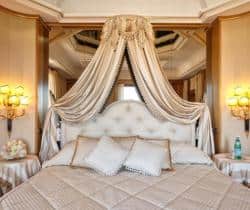 Apartment-Bellezza-Master-bedroom