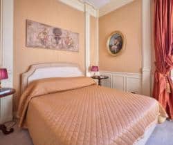 Apartment-Bellezza-Bedroom