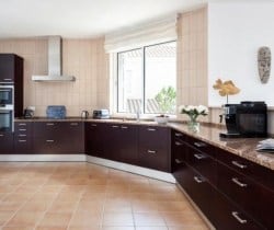 Villa-Mar-a-Vista-Kitchen