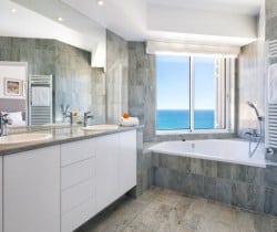 Villa-Mar-a-Vista-Bathroom