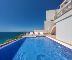 Villa-Mar-a-Vista-Swimming-pool