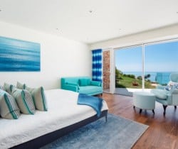 Villa-Alegria-Bedroom