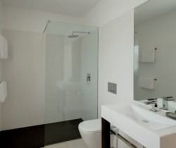 Villa-Mar-Azul-Bathroom