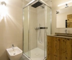 Chalet-Apartment-Cassiano-Bathroom