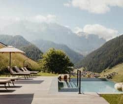 Chalet-Ambra-Swimming-pool