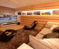 Chalet Gadina - Cinema room