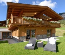 Chalet Gadina - Outdoor lounge area