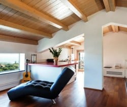 Villa Sogni - Studio and living area