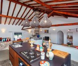 Villa-Vittoria-Kitchen-and-dining-area