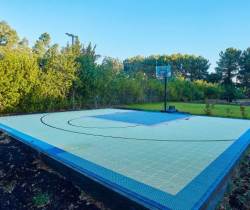 Villa-Vittoria-Basketball-half-court