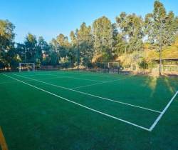 Villa-Vittoria-Shared-tennis-court