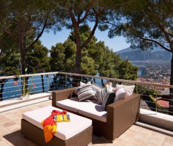 19Villa-Loren-Outdoor-chill-out-area