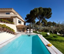 22Villa-Loren-Swimming-pool