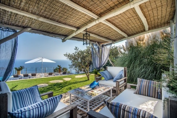 Villa-Millie-Outdoor-chill-out-area