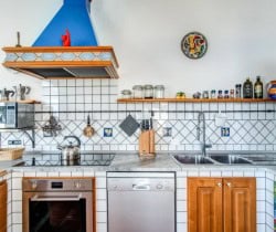 Villa-Millie-Kitchen