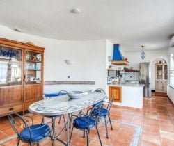 Villa-Millie-Kitchen