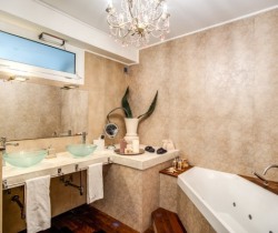 Villa-Millie-Bathroom