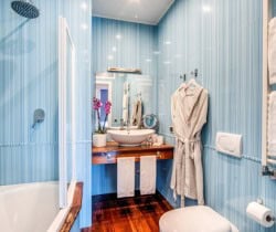 Villa-Millie-Bathroom