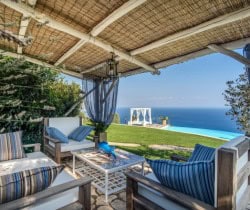 Villa-Millie-Outdoor-chill-out-area