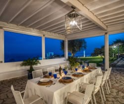 Villa-Millie-Al-fresco-dining-area-by-night