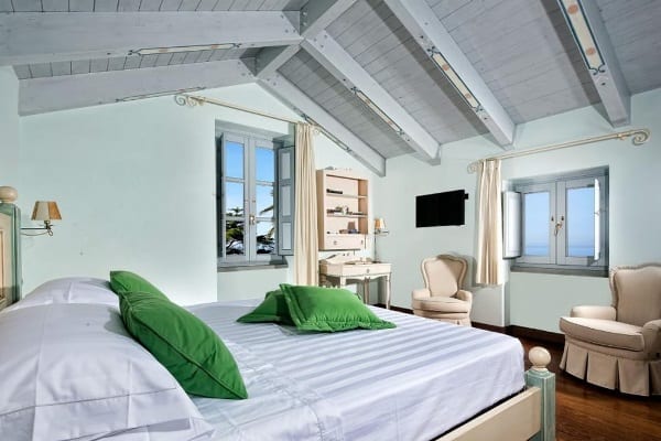 Villa-Sarmina-Bedroom
