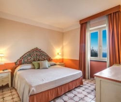 Villa-Sarmina-Bedroom