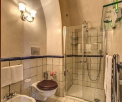 Villa-Sarmina-Bathroom