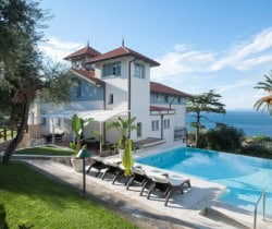 Villa-Sarmina-Swimming-pool